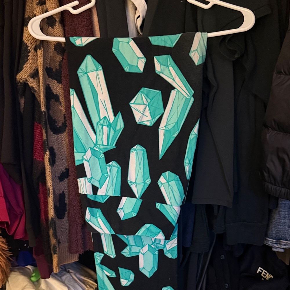 Lularoe TC Leggings with Teal Crystal Print